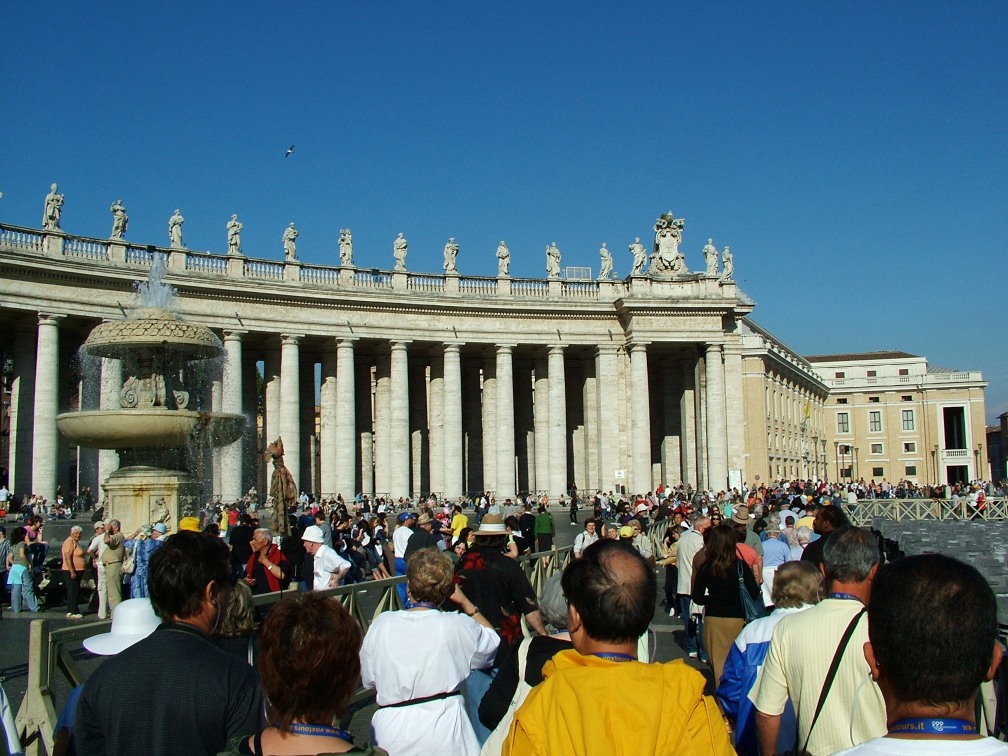 DSCF2114_Rome_StPetersBasilica.jpg